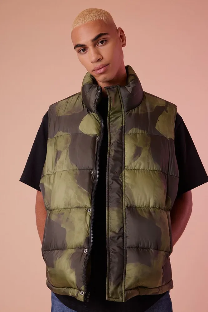 Forever 21 Men Cloud Wash Puffer Vest in Black Olive Small