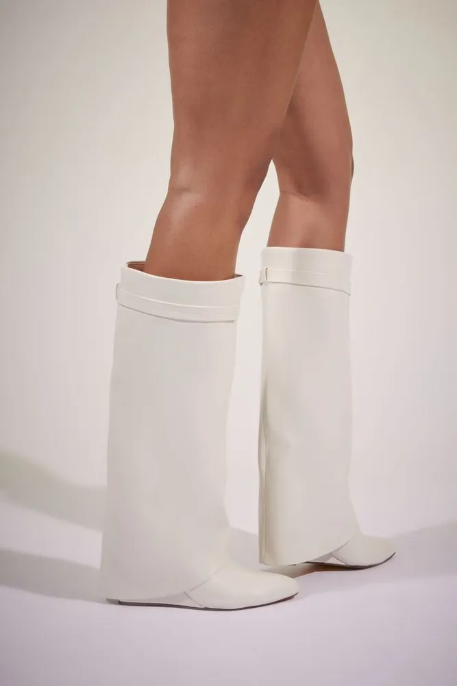 Forever 21 Women s Faux Leather Wedge Boots 6 Plaza Las Americas