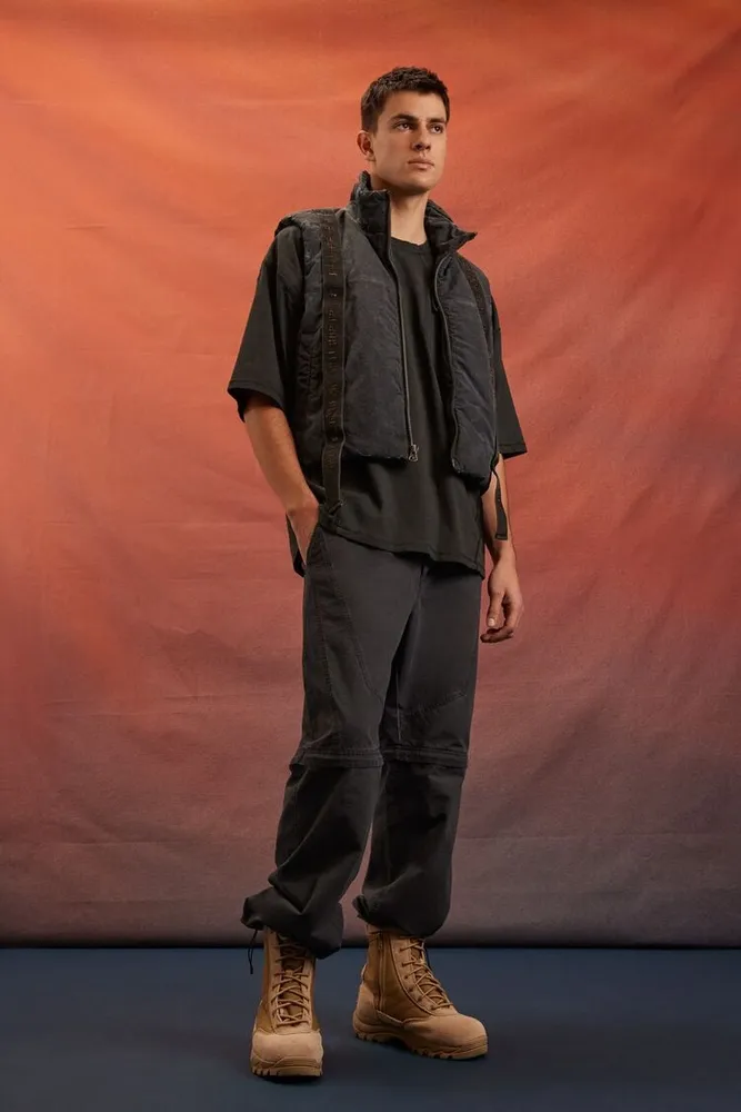 Forever 21 red cargo pants store