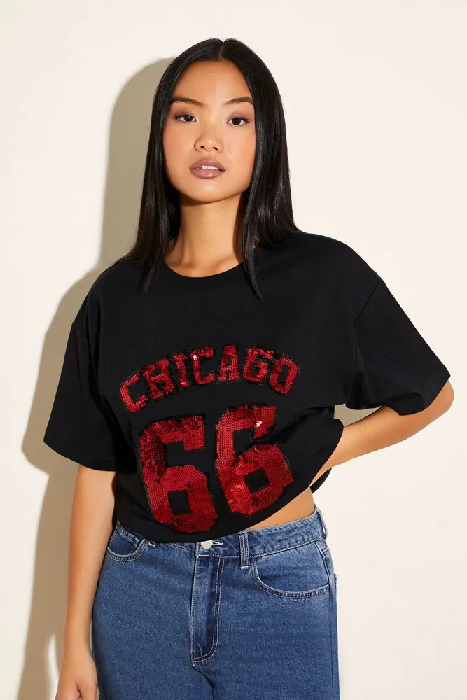 Forever 21 Women s Chicago Bulls 66 Sequin T Shirt in Black Red