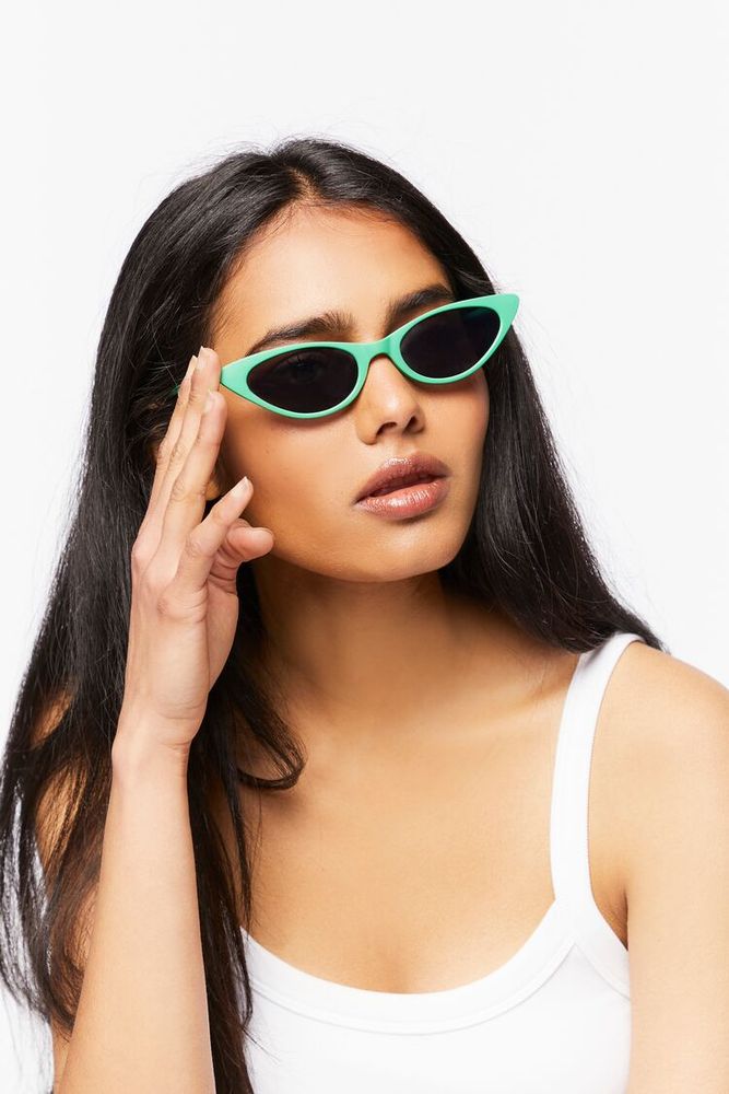 Forever 21 Cat Eye Frame Sunglasses in Green Black Vancouver Mall