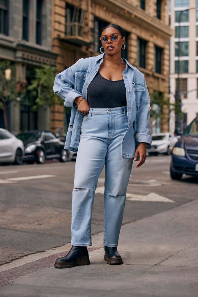 Forever 21 store mom jeans