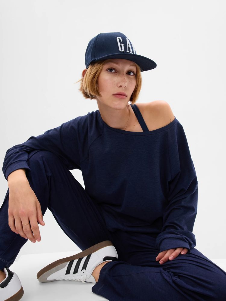 Gapfit sweatshirt sale