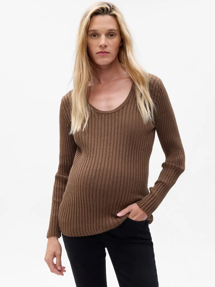 Gap clearance maternity jumper