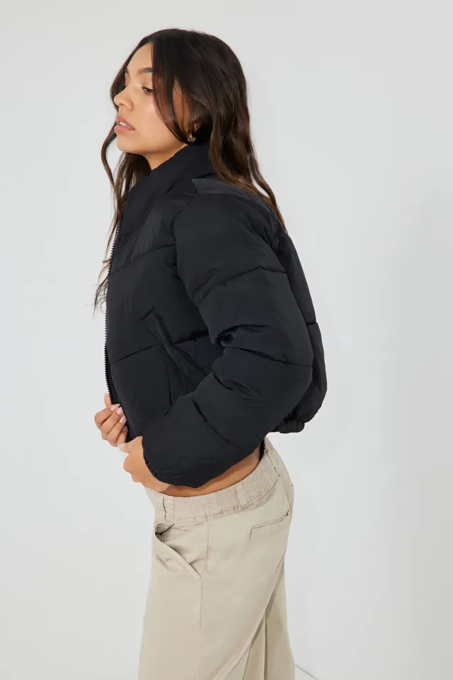 Puffer top jacket garage