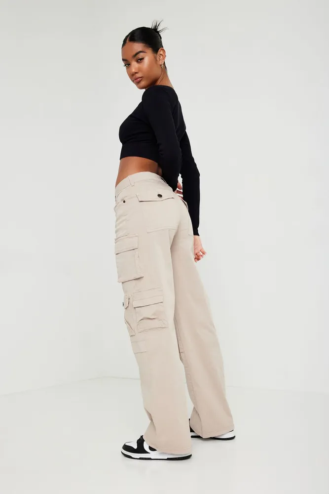 Garage Carter Low Rise Wide Cargo Pant Mall of America®