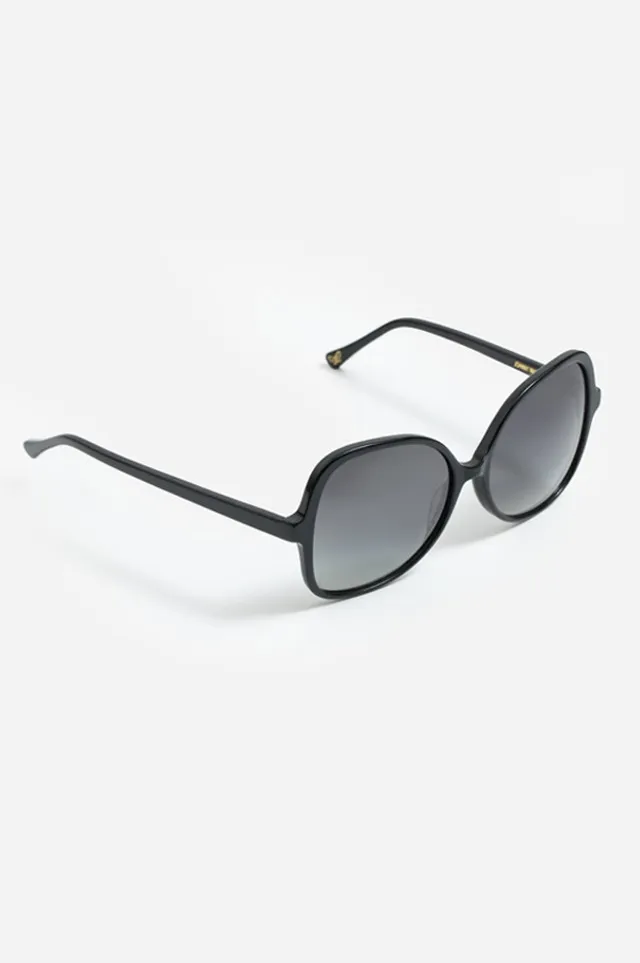 johnny was sunglasses Bethesda Row