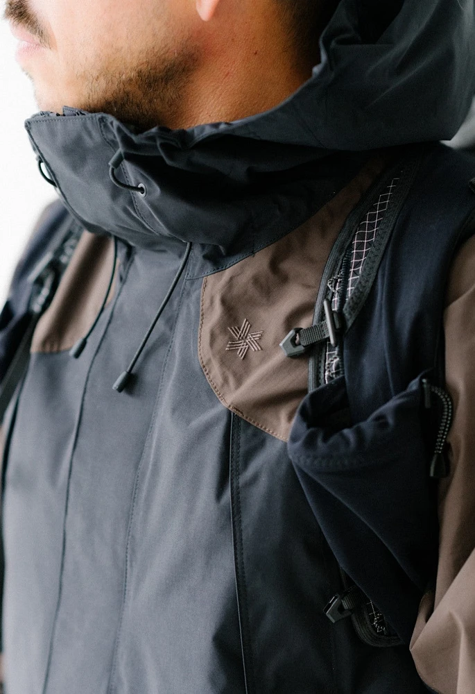 Goldwin Pertex Unlimited 2L Jacket - Jet Brown / Black | King's Cross