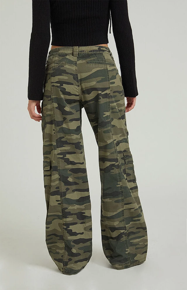 Pacsun camo pants top