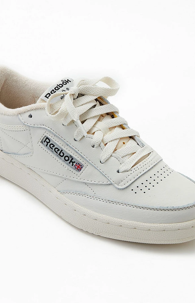 Reebok club c 85 trainers vintage chalk black store