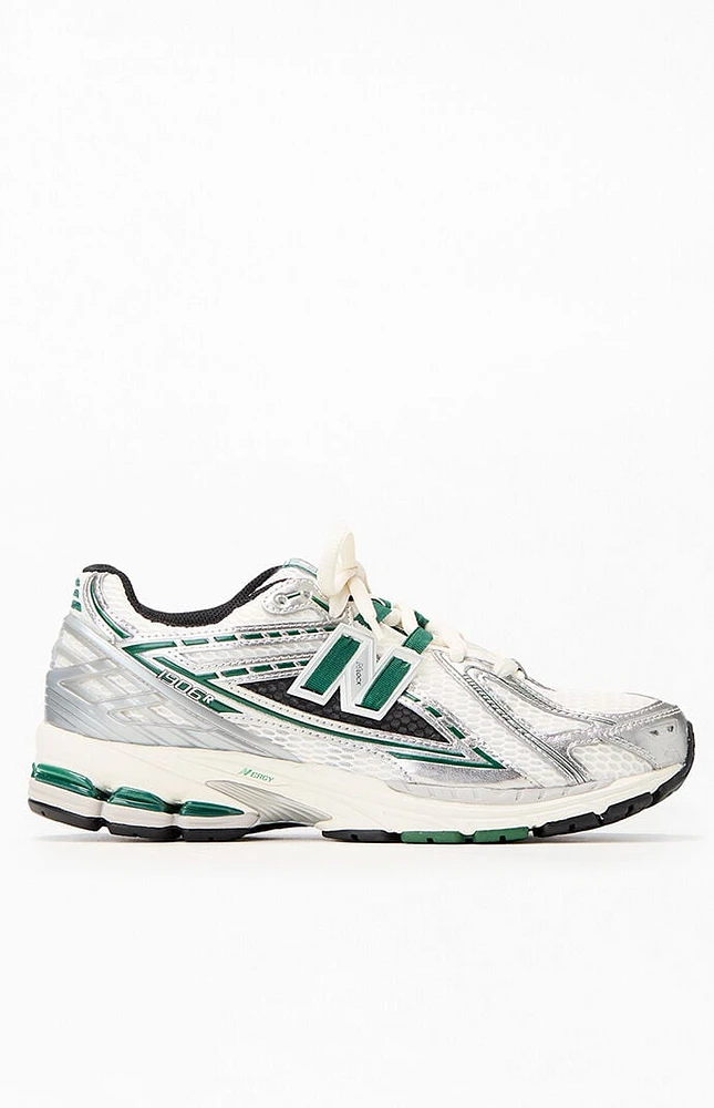 Pacsun new balance store