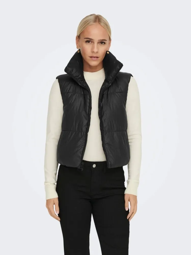 Pseudio Ricky Short Reversible Vest Halifax Shopping Centre