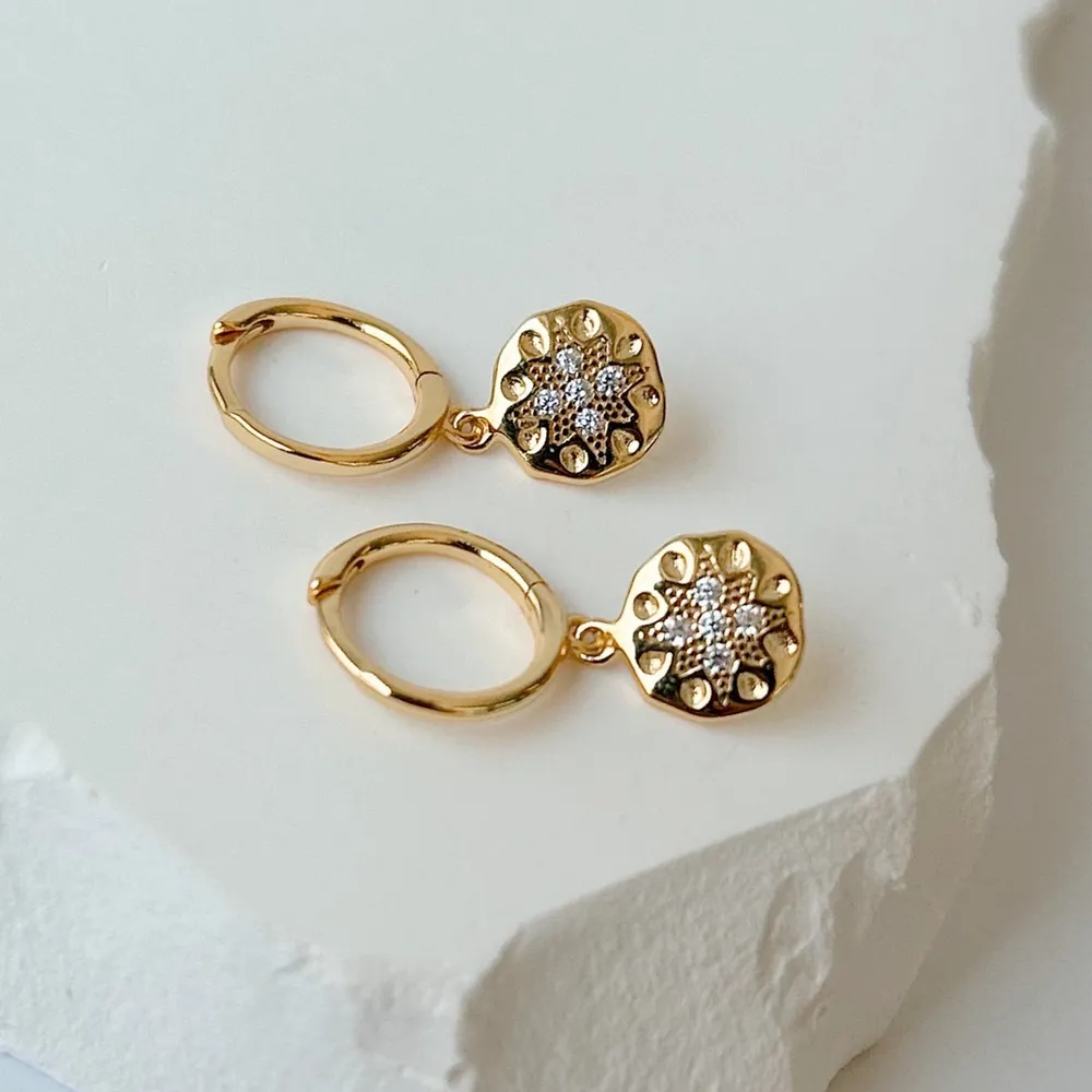 Reitmans Horace Jewelry Hoop earrings with a round design