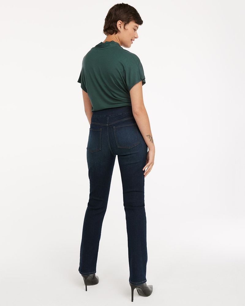 Dark medium 2025 wash jeans