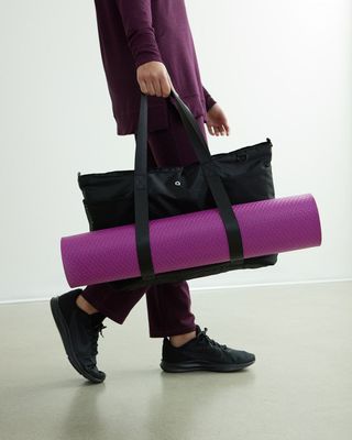 Lululemon yoga tote sales