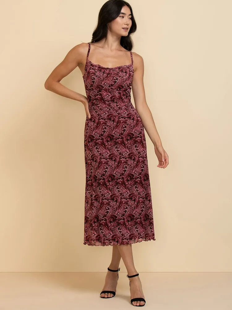 Pen centre top dress stores