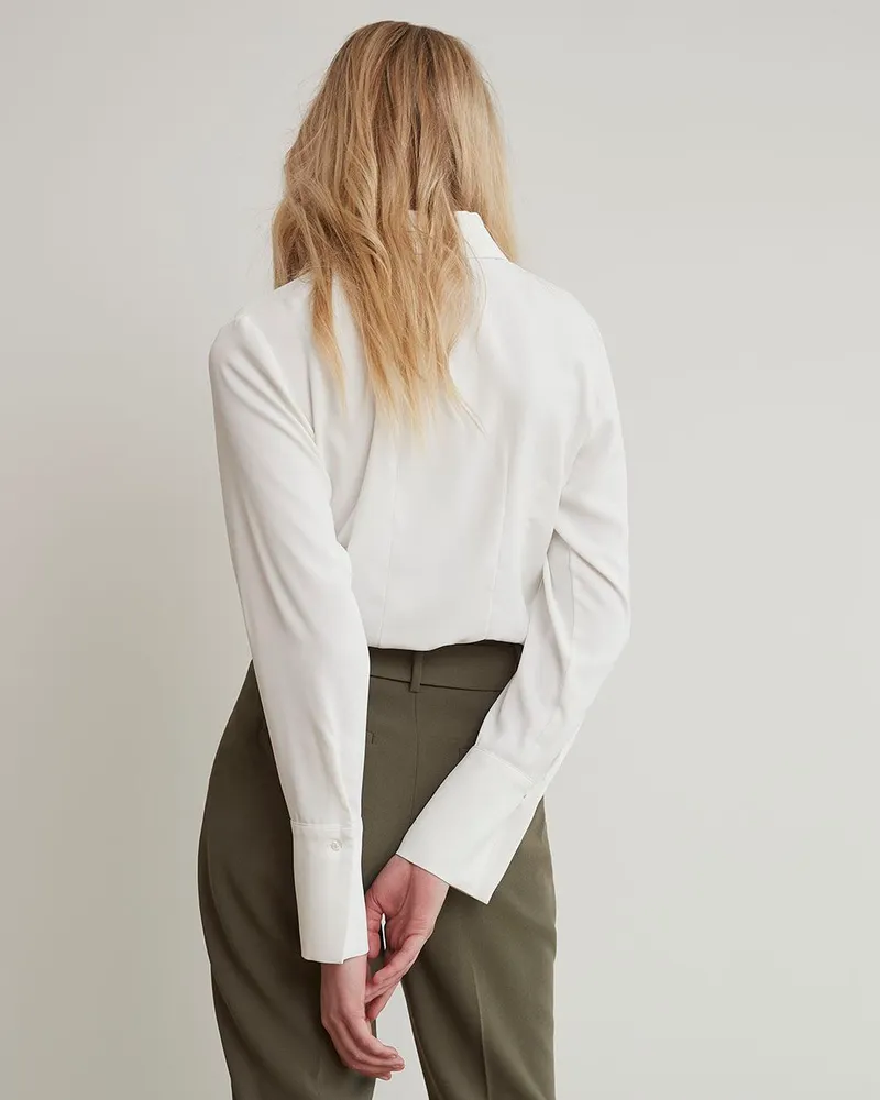 RW&CO Long-Sleeve Buttoned-Down Twill Blouse | Hillcrest Mall