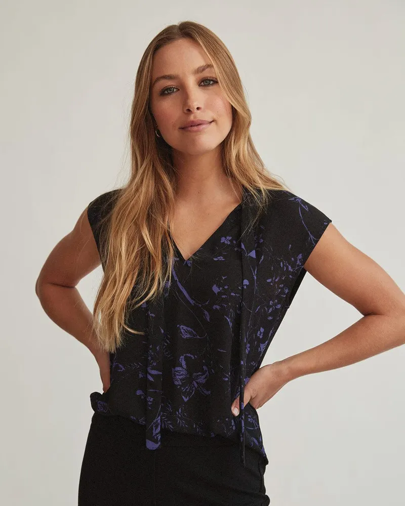 Extended shoulder t shirt store
