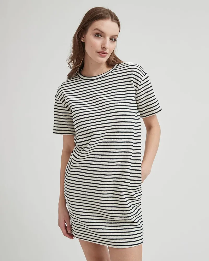 Black and white tee shirt sales dress