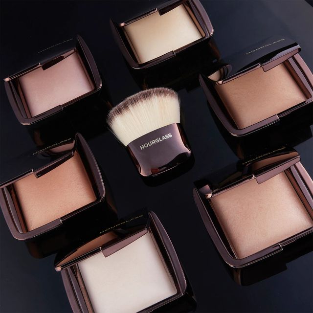 Hourglass Ambient® Lighting Finishing Powder | The Market Place