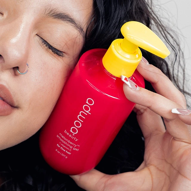 Adwoa beauty Melonberry Vitamin C Frizz-Fighting Hair Gel at
