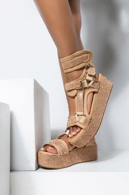 Akira platform sandals store