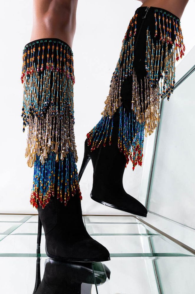 Akira boots shop