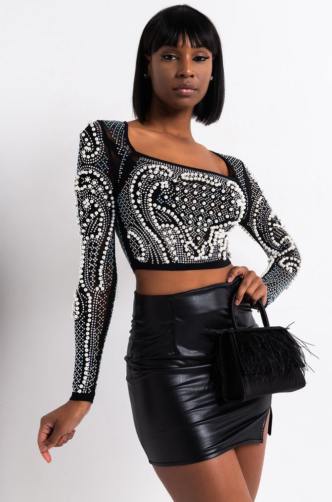 Crop top and hotsell long skirt queen