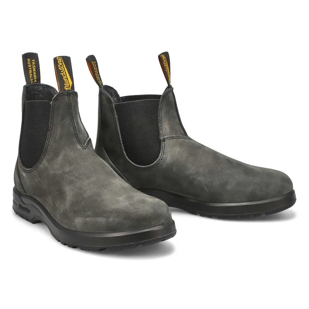 Sport sale chek blundstones