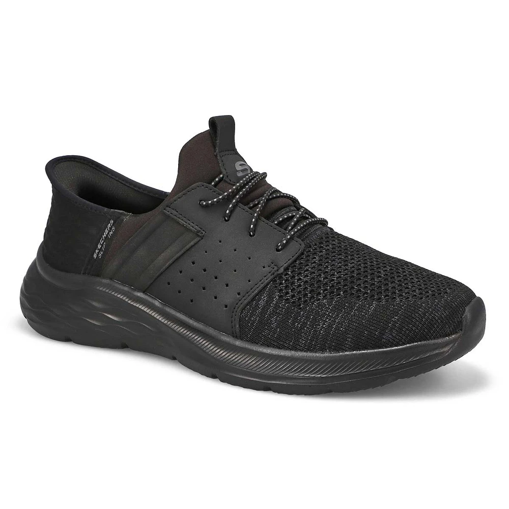 Skechers square one mall online