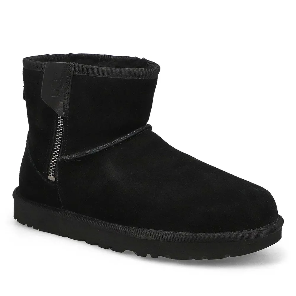 UGG Women's Classic Mini Bailey Zip Boot - Black | The Pen Centre