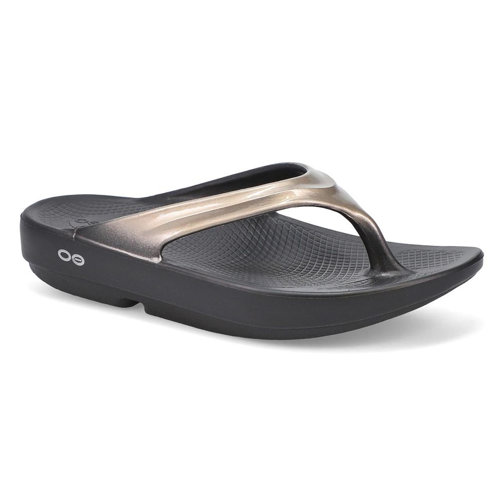 OOFOS Women s Oolala Luxe Sandal Black Latte The Pen Centre