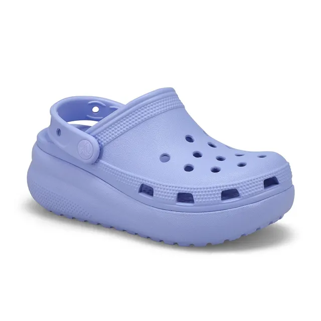 Mint on sale blue crocs