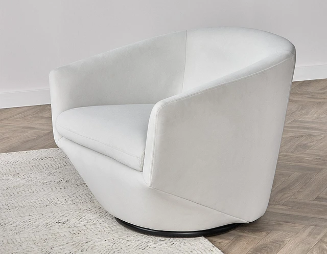 Structube revo chair 2025
