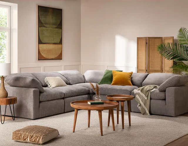 Structube reno store coffee table