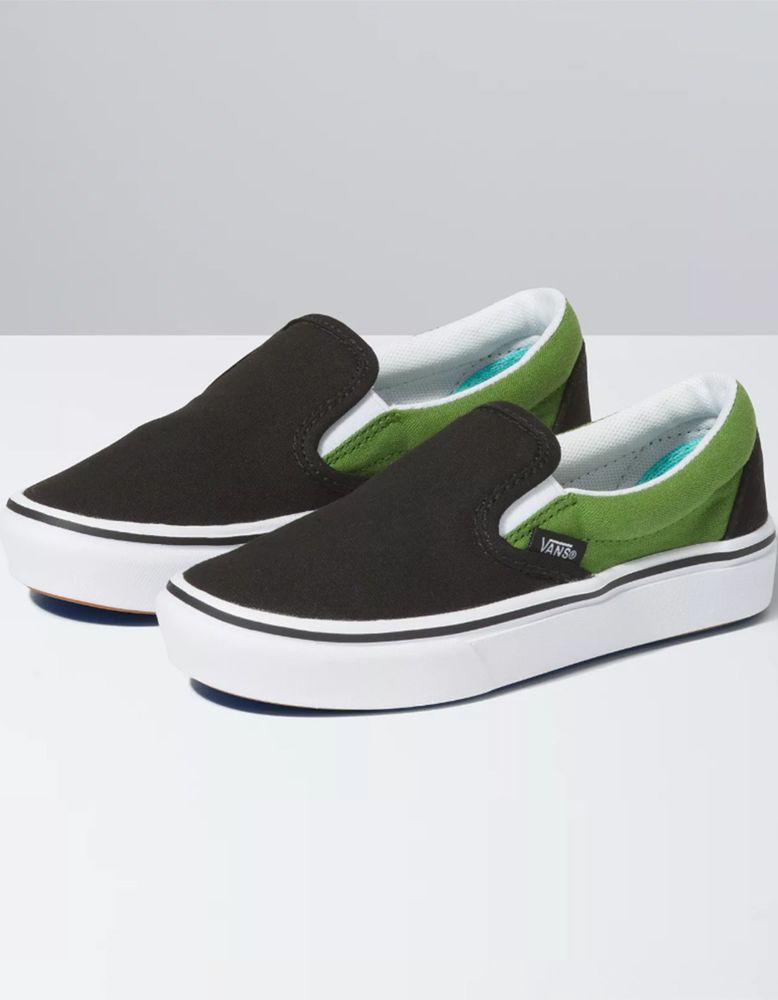 Vans in the galleria mall store