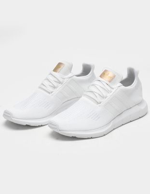 Tillys adidas swift run outlet