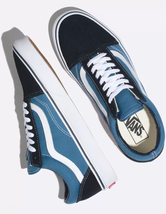 Tillys vans old skool store