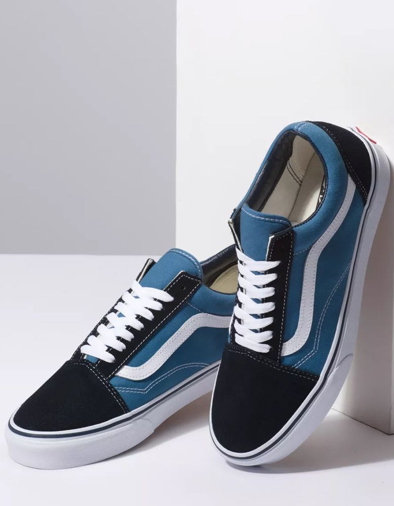 Tillys old skool vans sales